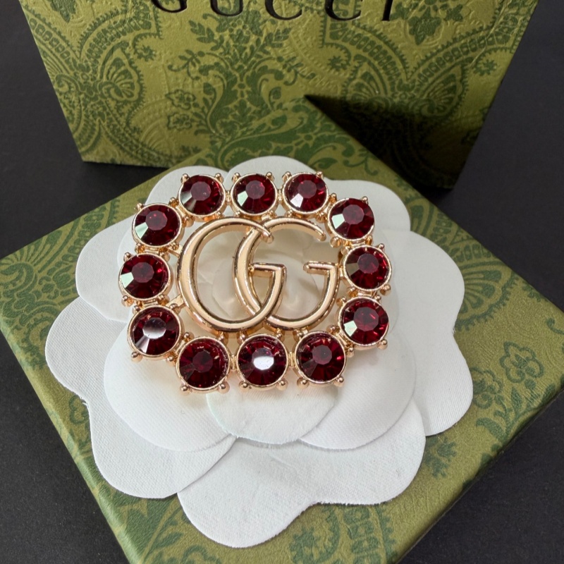 GG-Surrounding With Gems 44MM*36MM