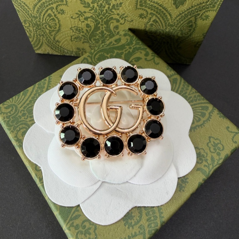 GG-Surrounding With Gems 44MM*36MM