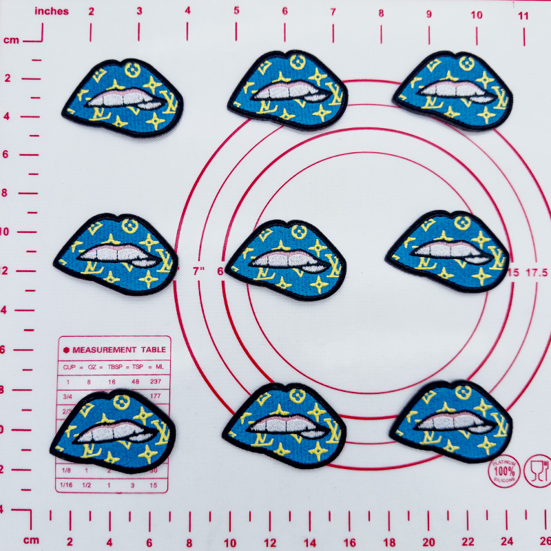 Mid(Iron-on) L-lips Shape Patches