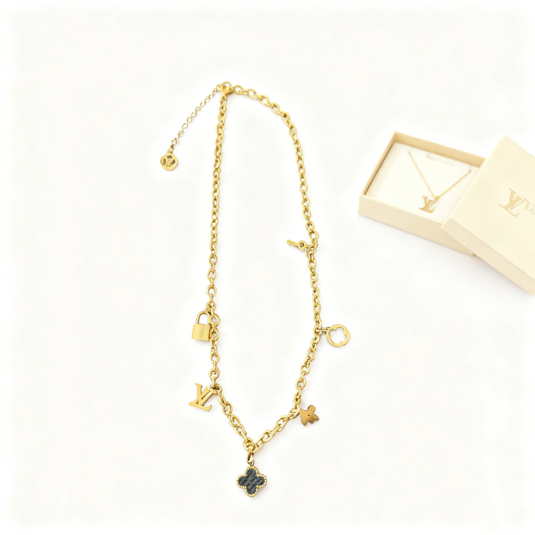 L — Metal Necklace Collaboration Edition