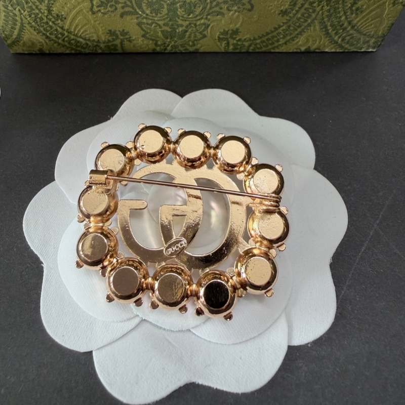 GG-Surrounding With Gems 44MM*36MM