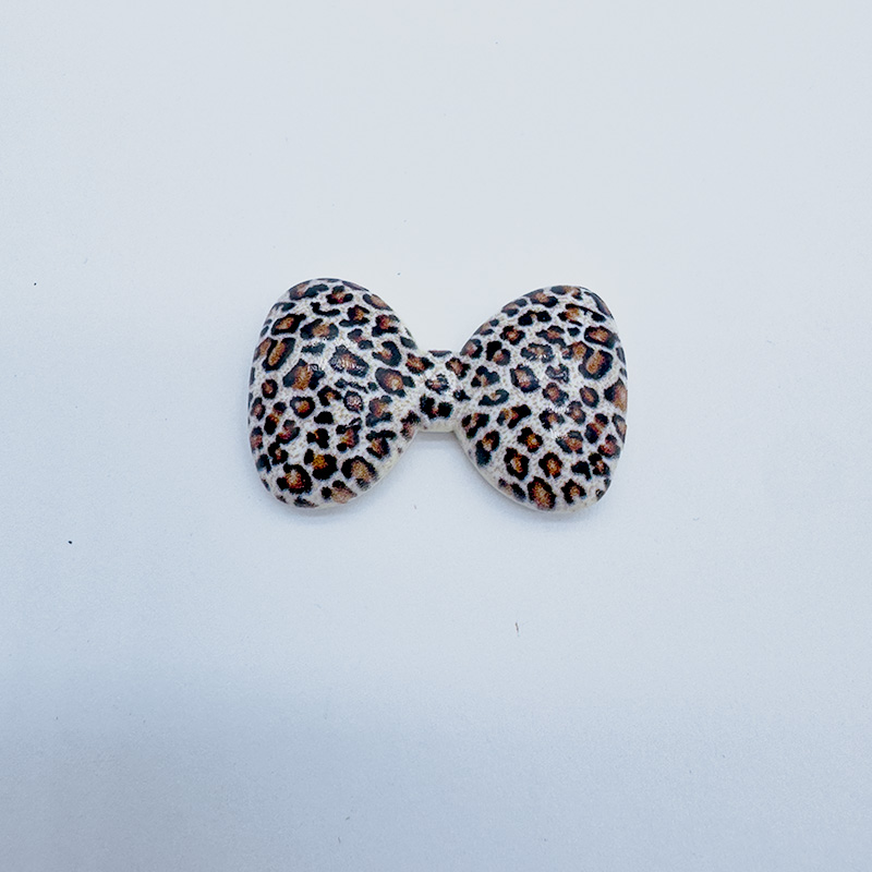 A Pack of 10PCS  leopard print bow