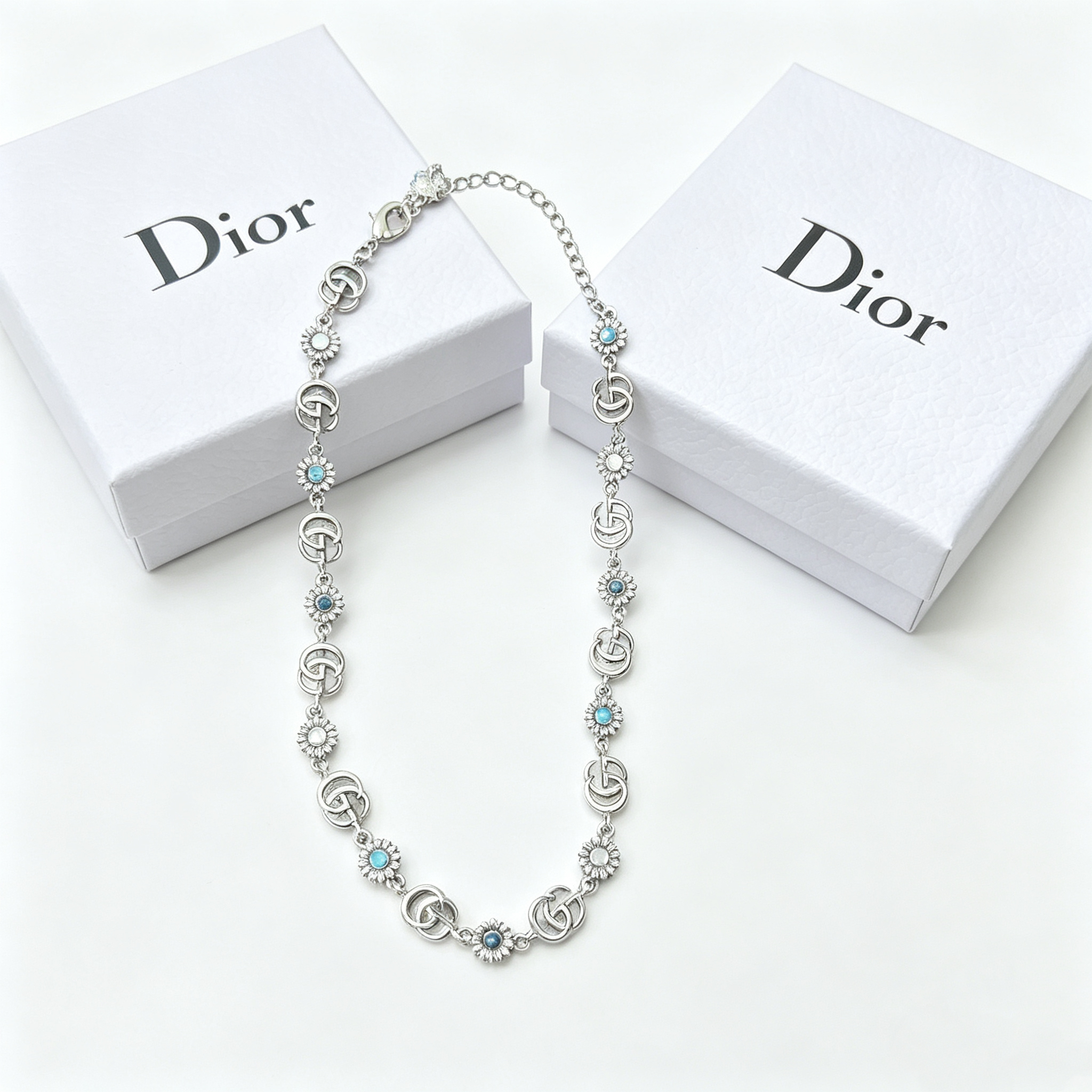 G—Metal Necklace