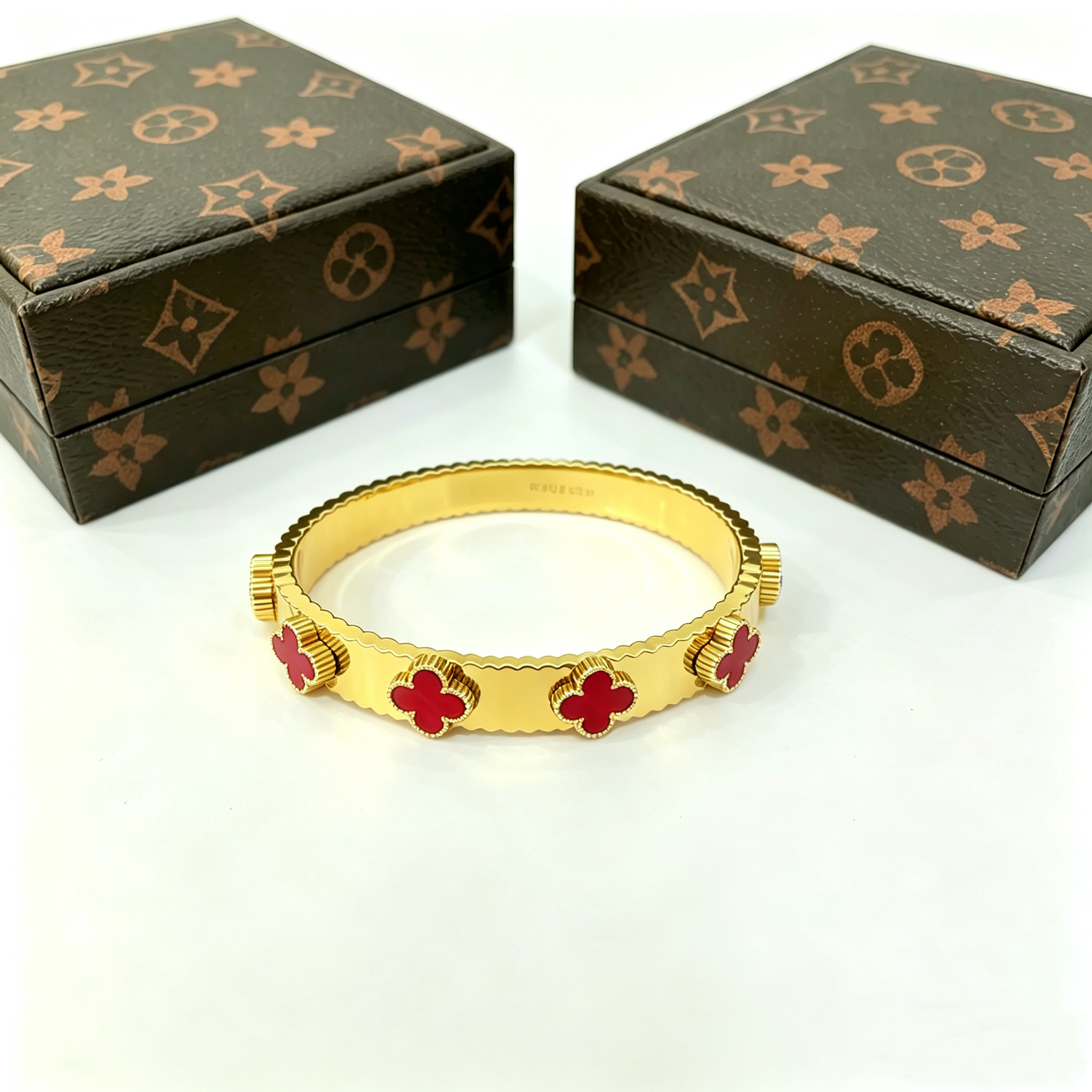 S—Metal Bracelet