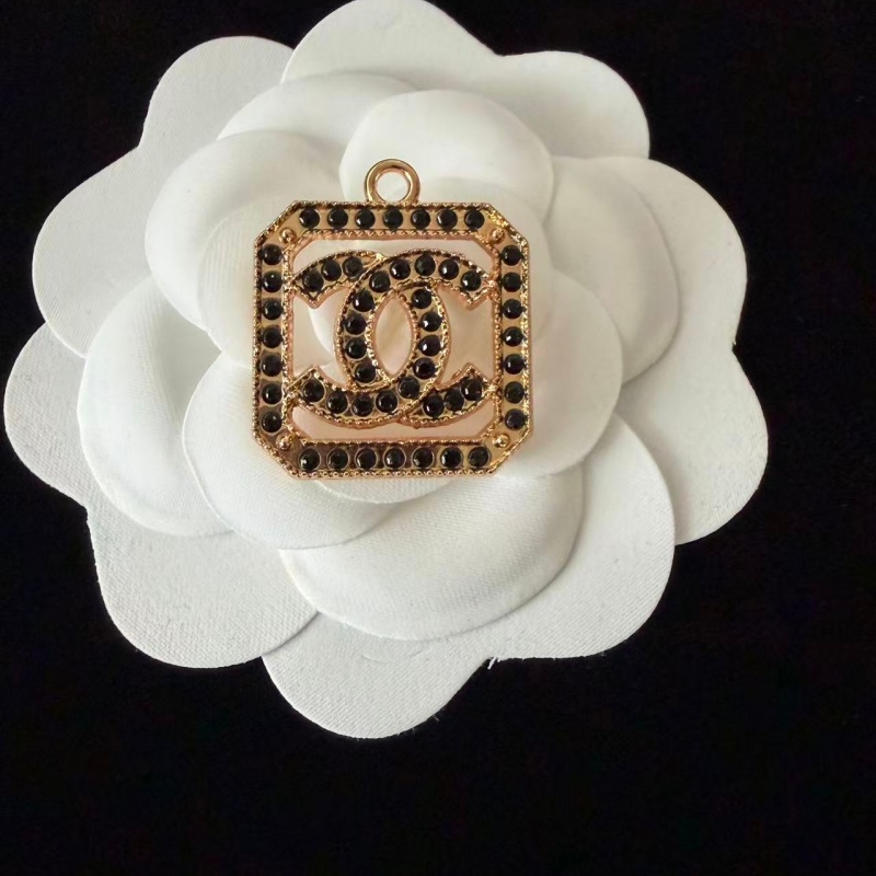 CC-Metal Square With Diamonds 26MM*26MM