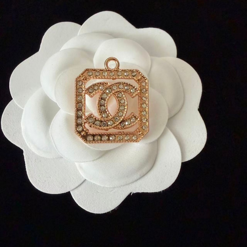 CC-Metal Square With Diamonds 26MM*26MM