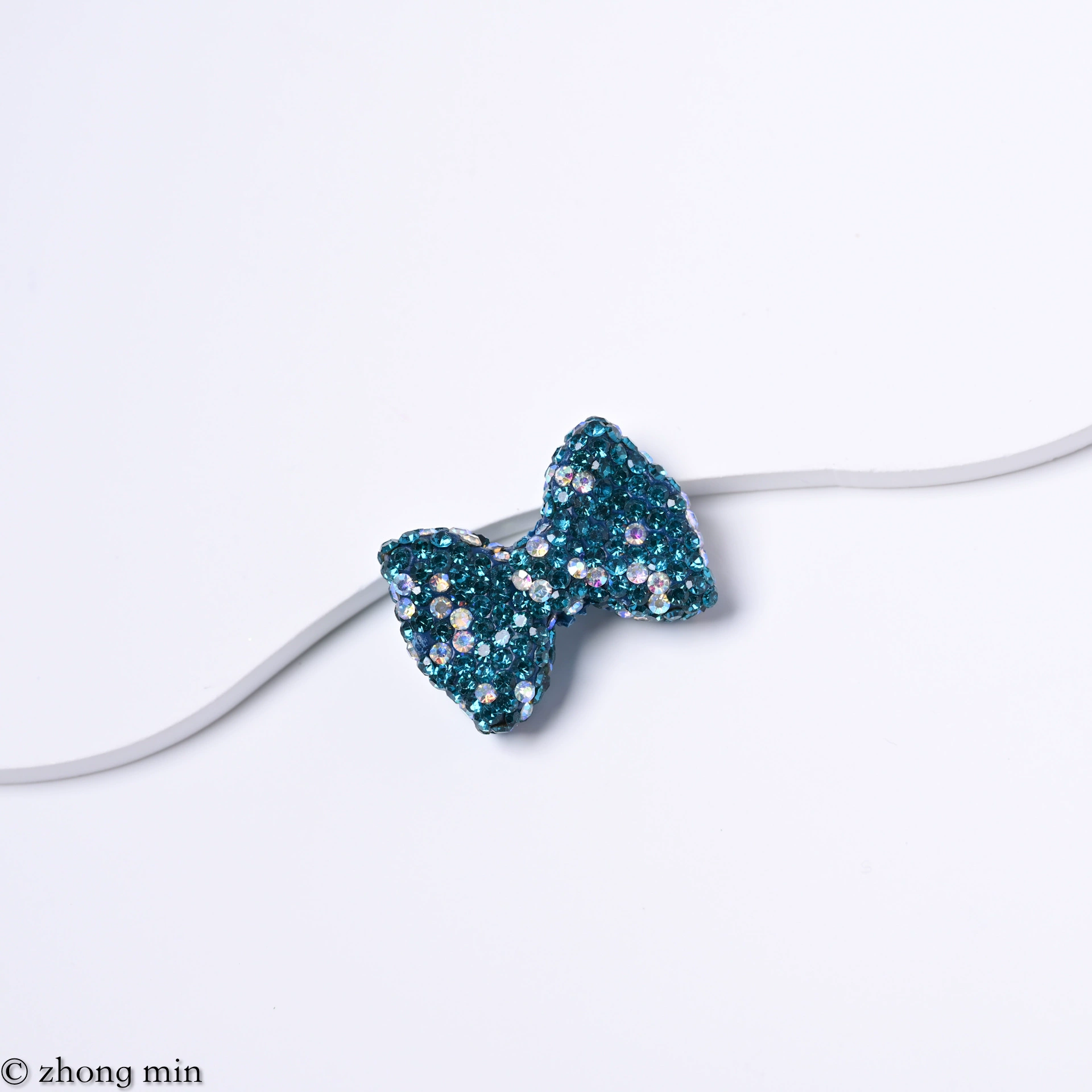 MID-Sparkling Rhinestone Bows 30MM*22MM