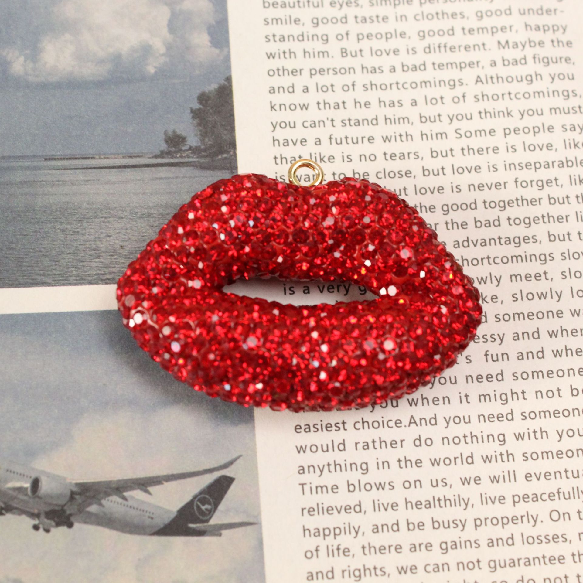 Lip With Diamonds 50MM*35MM