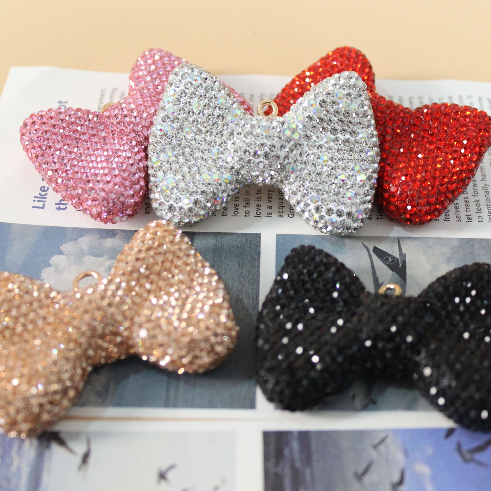 Bow Tie With Diamonds 57MM*42MM