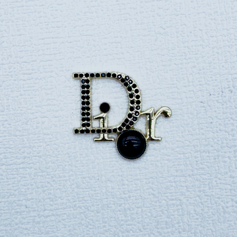 D-With Diamond and Bead 40MM*35MM