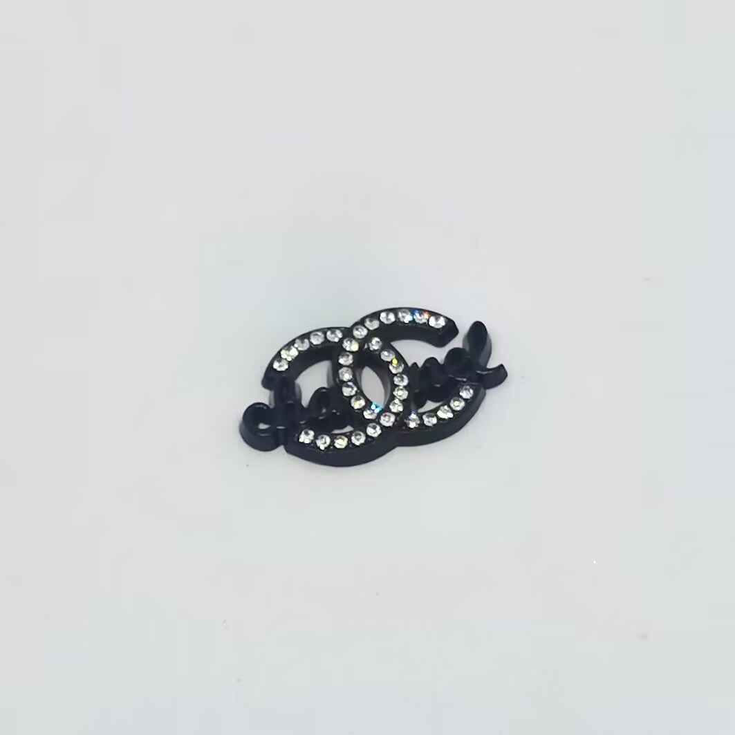 CC with letters in the middle 25MM*15MM