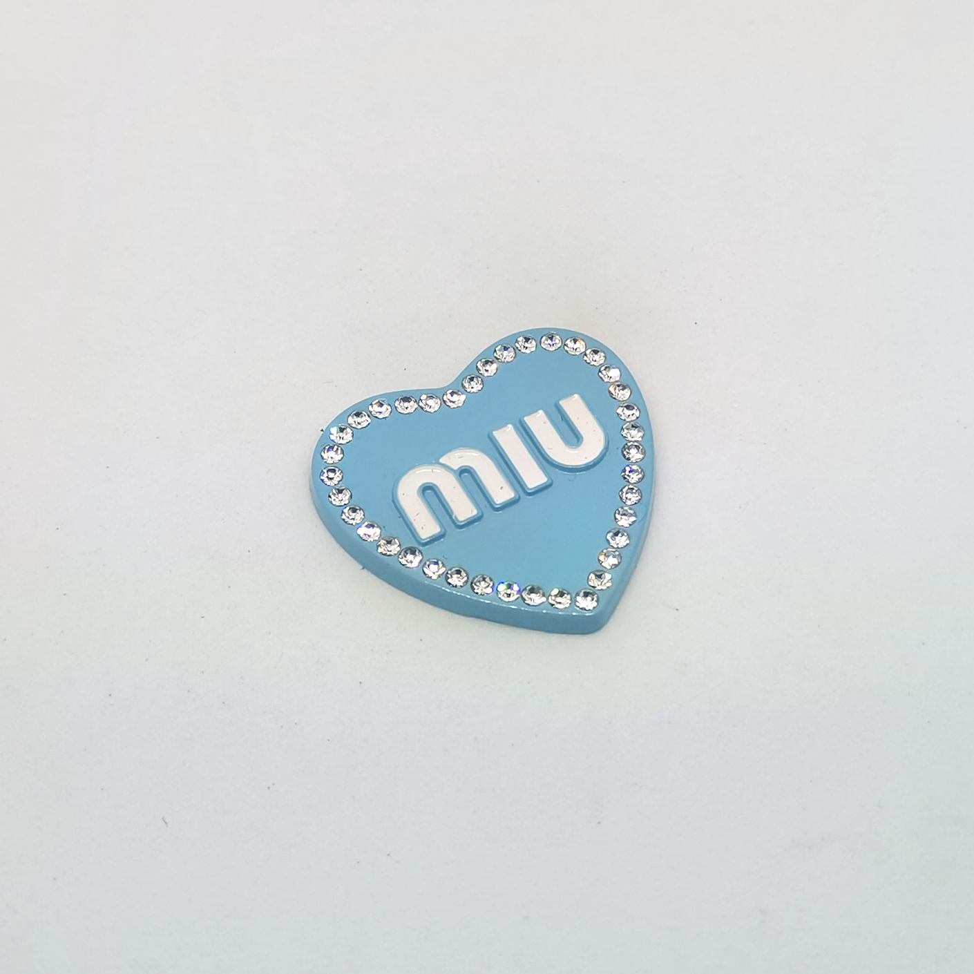M- Signage With Diamonds 31MM*30MM