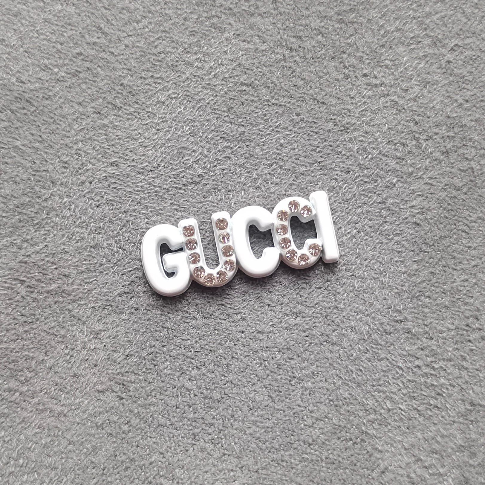 Small GG Sign with Diamonds 20MM*7MM