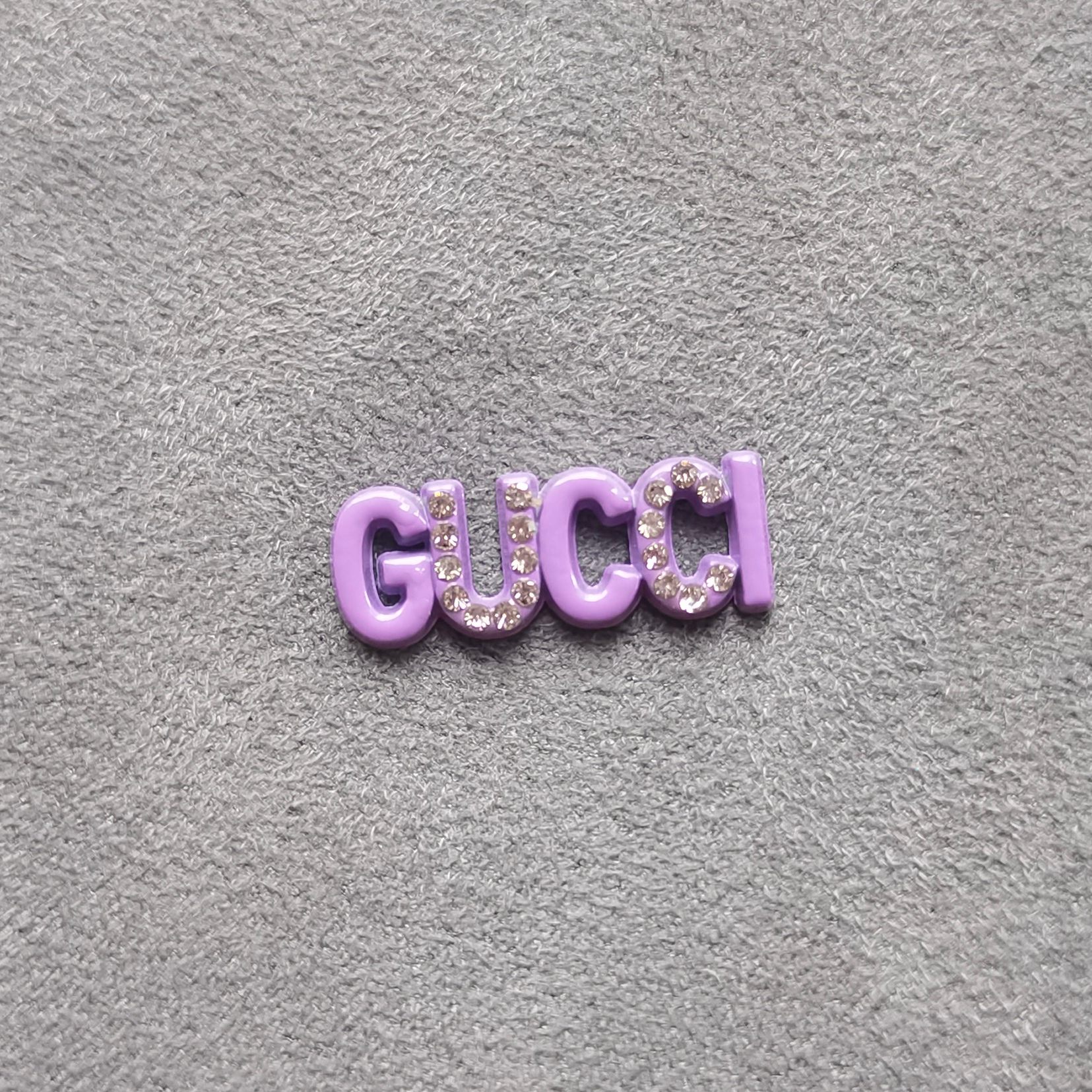 Small GG Sign with Diamonds 20MM*7MM