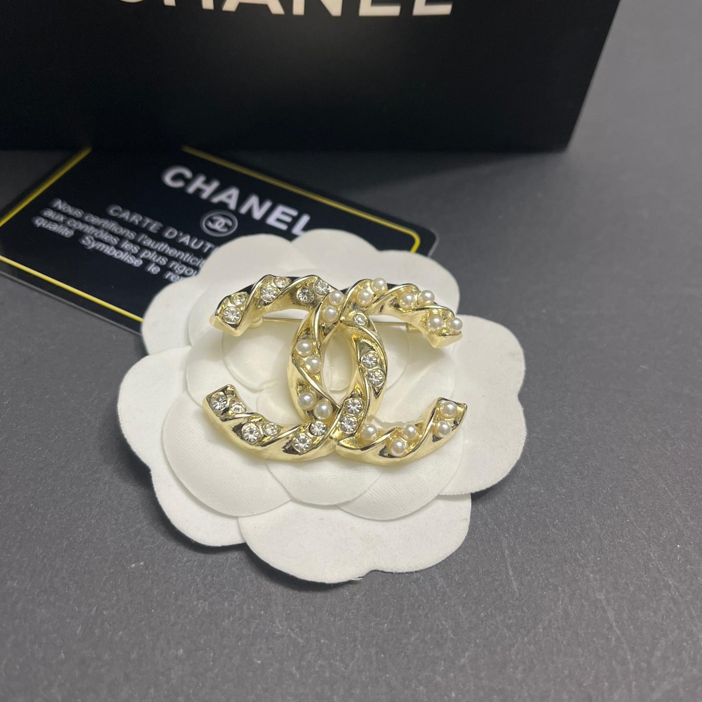 C-Double C With diamonds and pearls 42MM*33MM