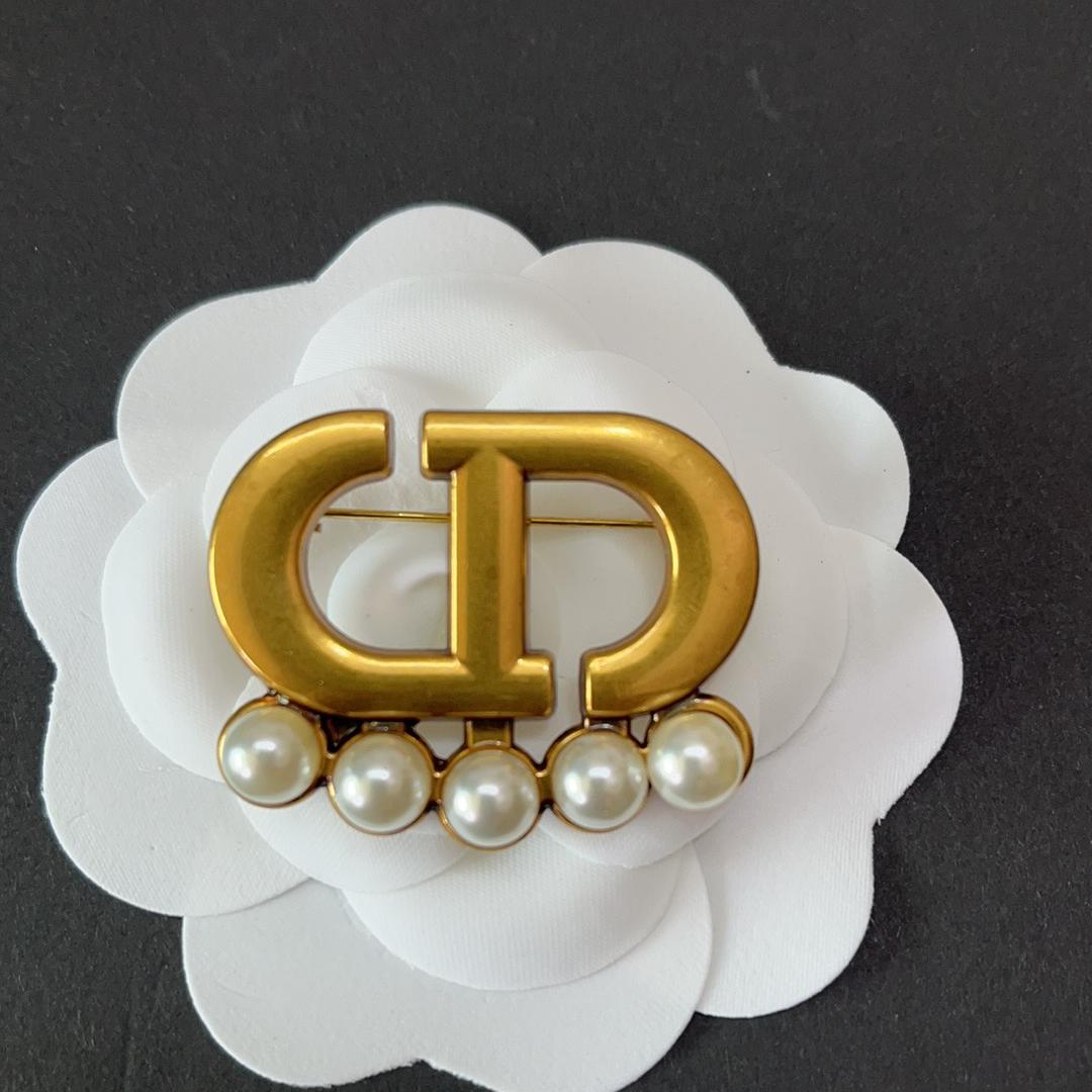 CD-Metal Signage with pearls 40MM*32MM