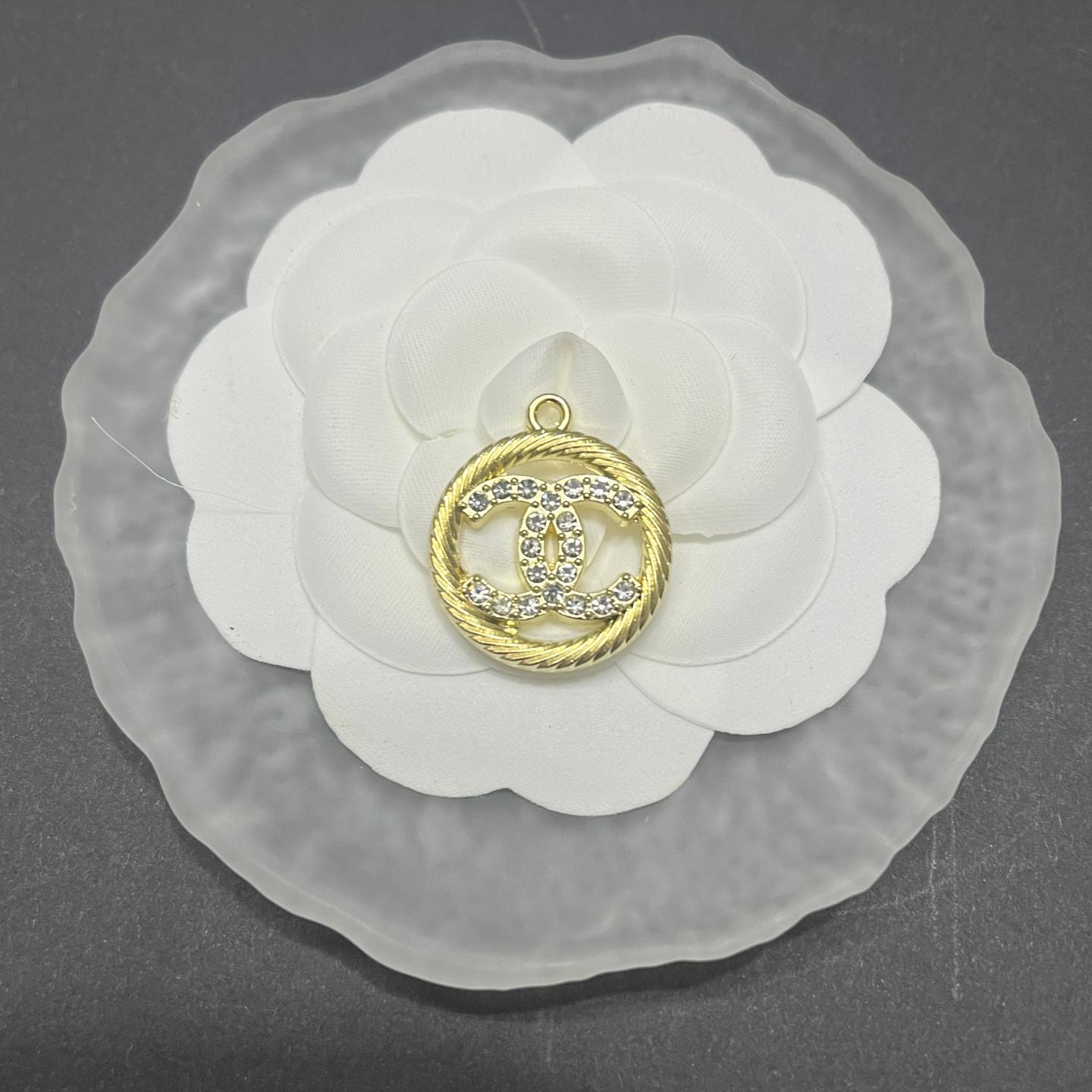 CC-Round Shape Hollow With Diamond 25MM*22MM
