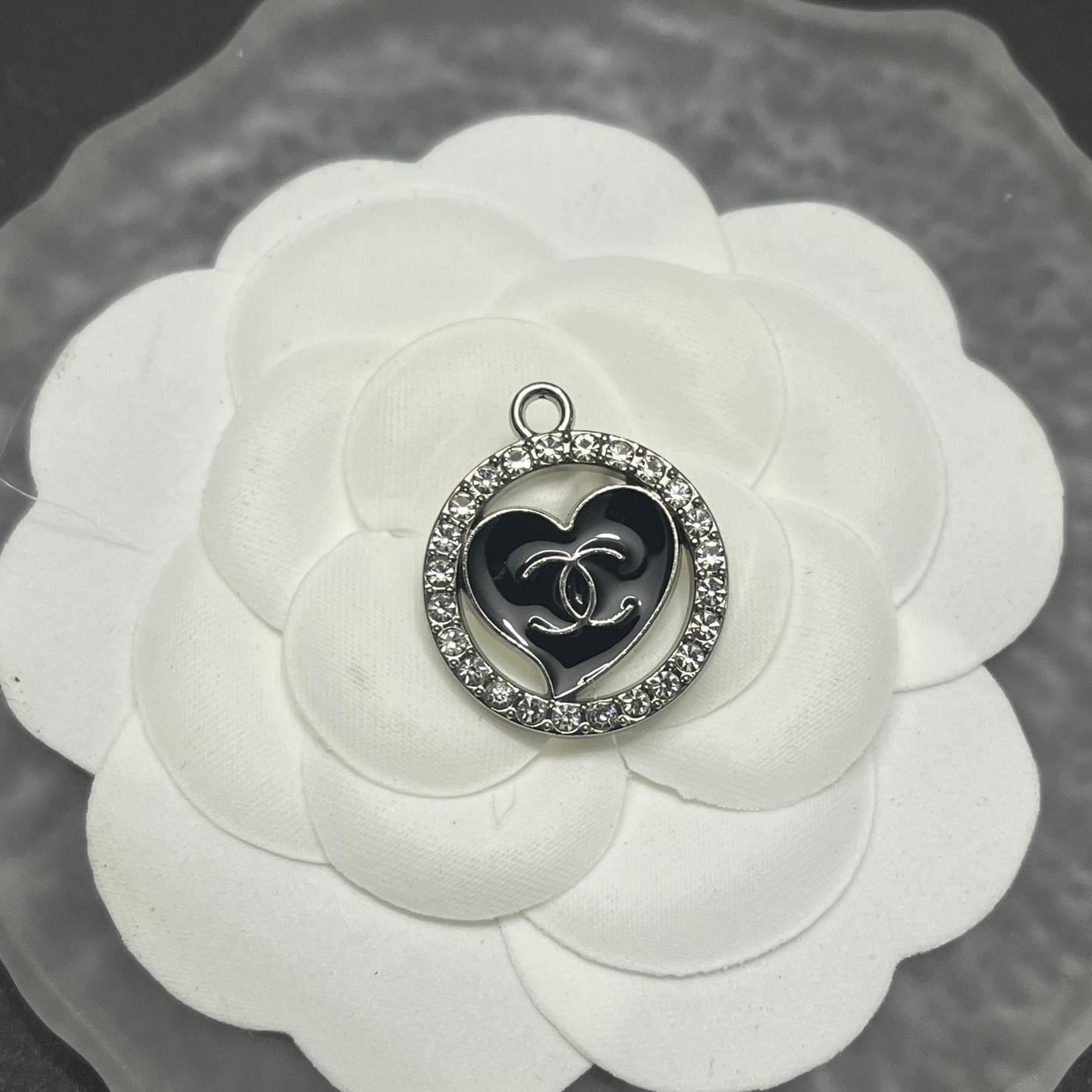 CC-Love Shape Hollow With Diamond 23MM*20MM