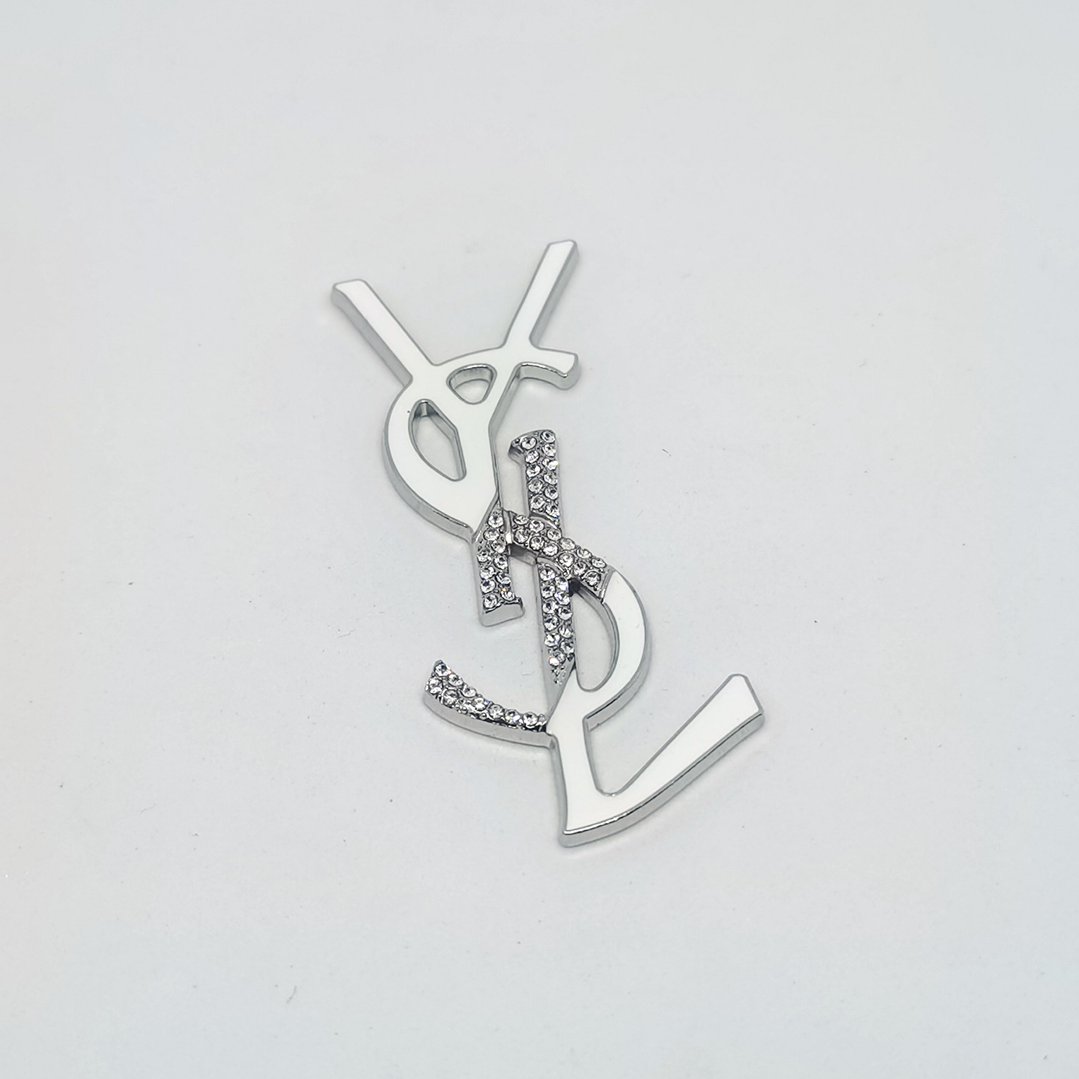 Y-signage With Diamonds 65MM*23MM