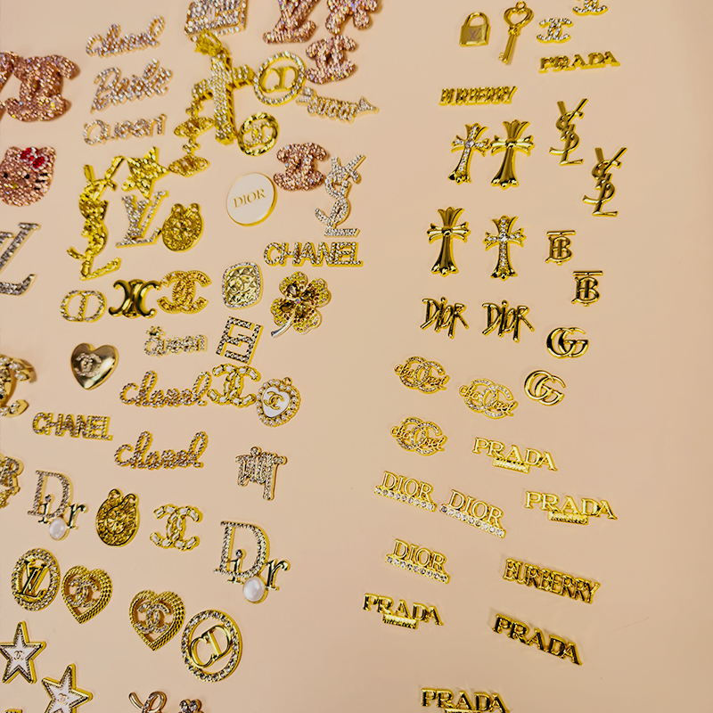 50-100PCS MIX GOLD LUX CHARMS
