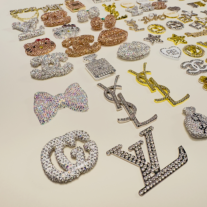 50-100PCS MIX Gold-Silver LUX CHARMS