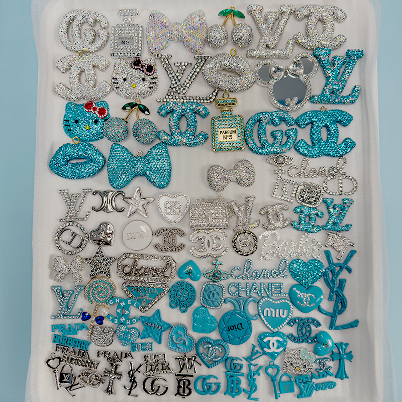 50-100PCS MIX Silver-Blue LUX CHARMS