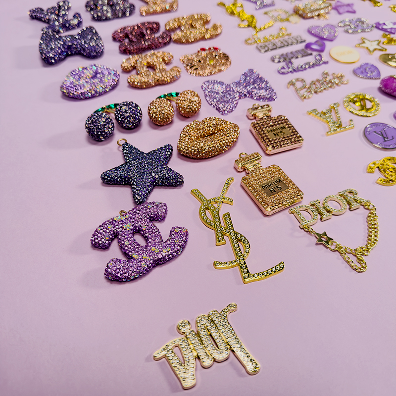 50-100PCS MIX Pueple-Gold LUX CHARMS
