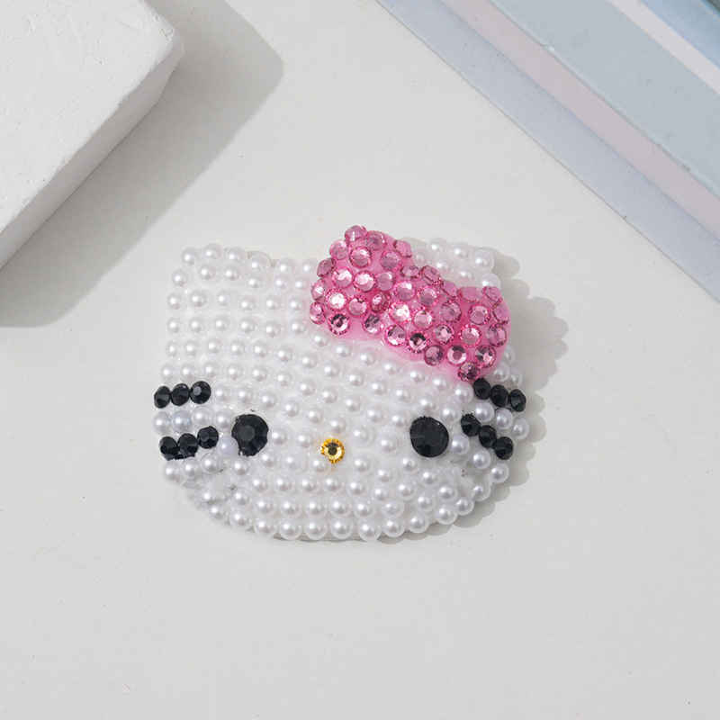 HK With diamonds and pearls 50MM*45MM