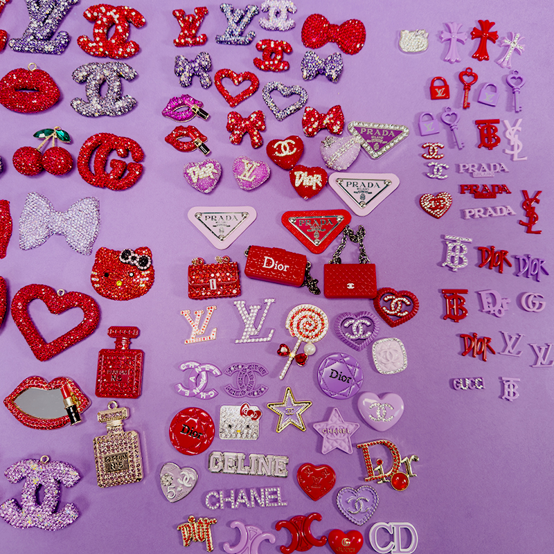 50-100PCS MIX RED-PURPLE LUX CHARMS