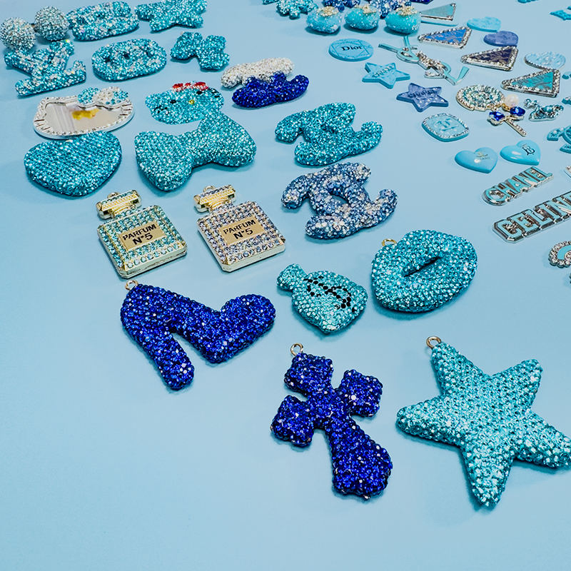 50-100PCS MIX Blue LUX CHARMS