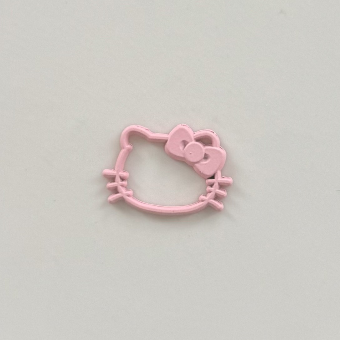 HK-Cute hollow cat head 20MM*15MM