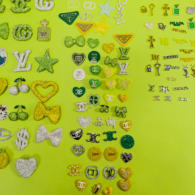 50-100PCS MIX Silver-Green-Yellow LUX CHARMS