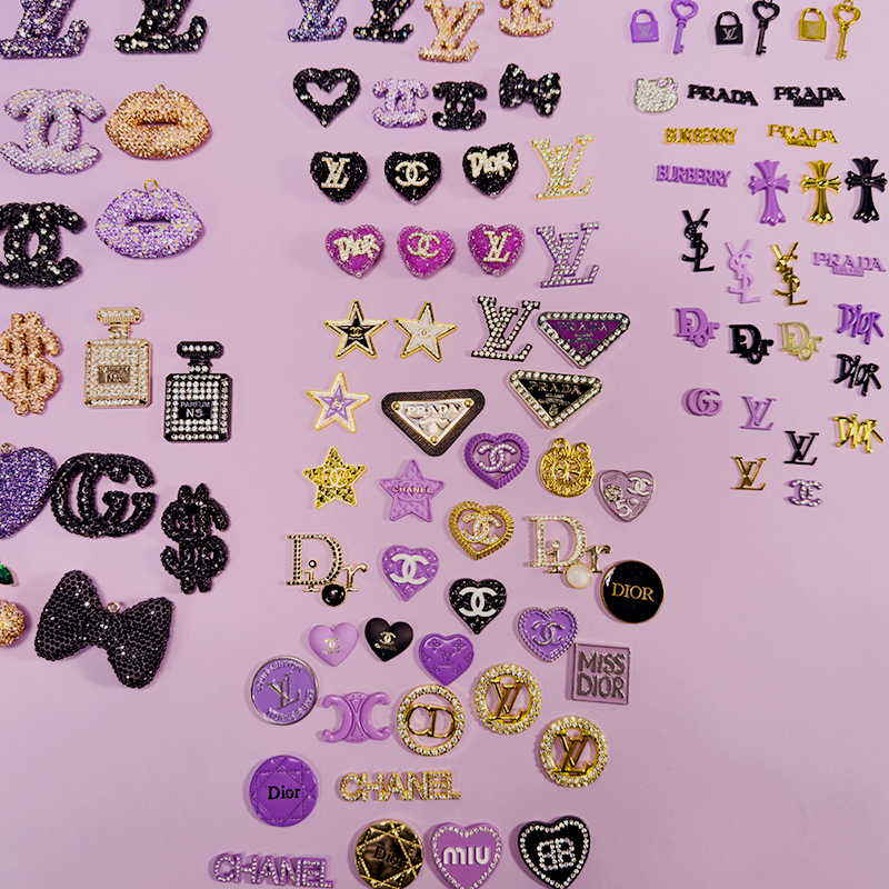 50-100PCS MIX Purple-Gold-Black LUX CHARMS