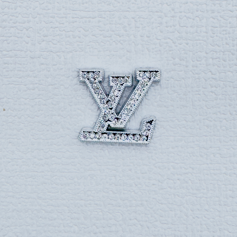 A Bag of（10PCS）Non-Metal With Diamonds LV