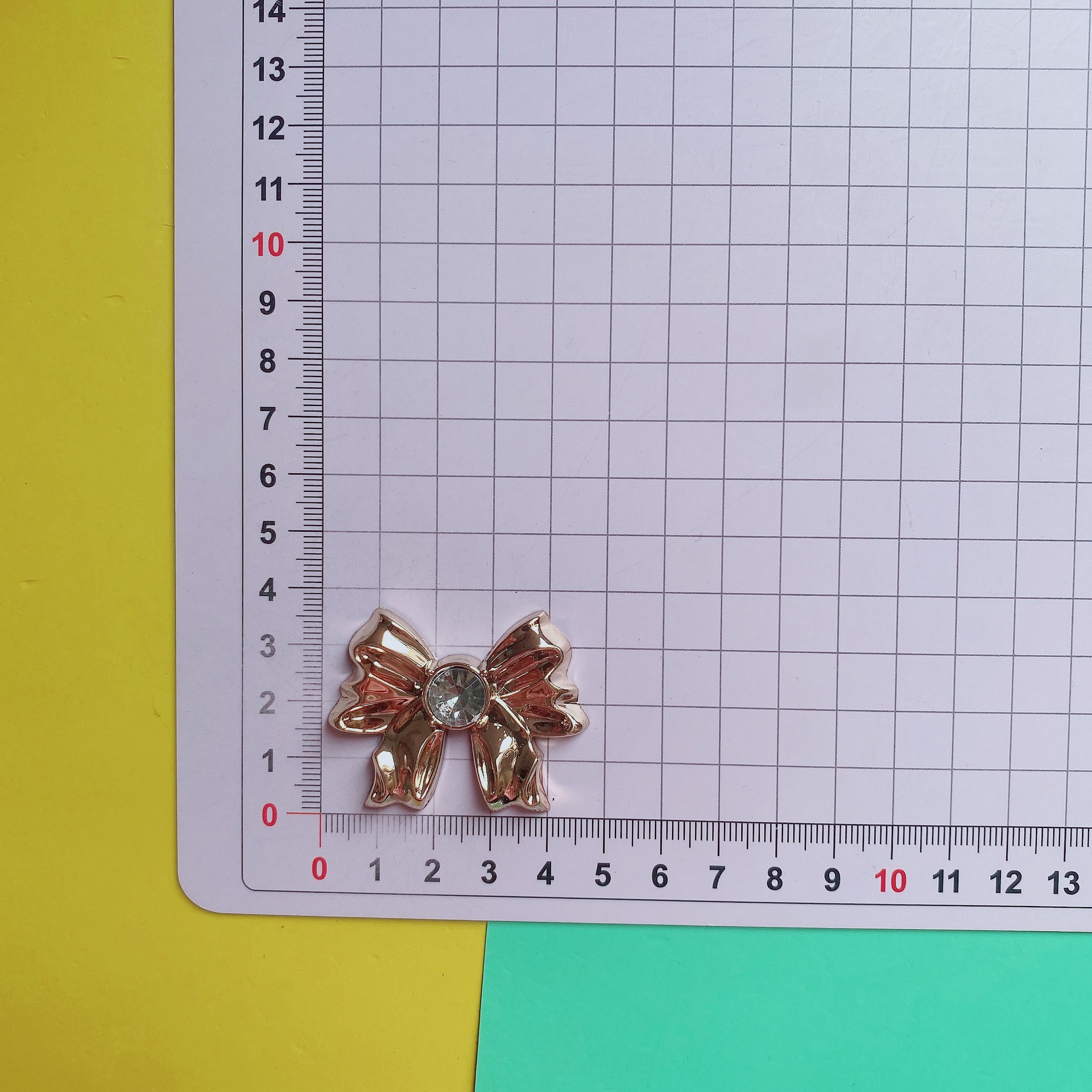 A Bag of（10PCS）Non-Metal Butterfly bow with diamonds