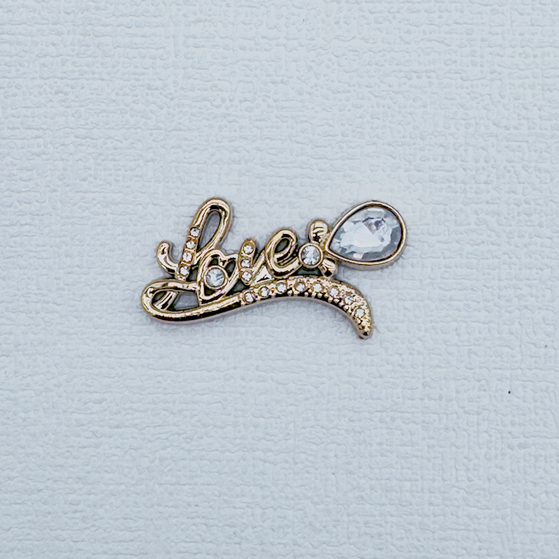 A Bag of（10PCS）Non-Metal With Diamonds love