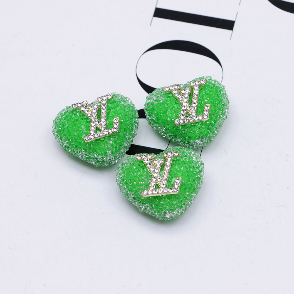 Love Shape Signage With Diamonds lv 21MM*22MM