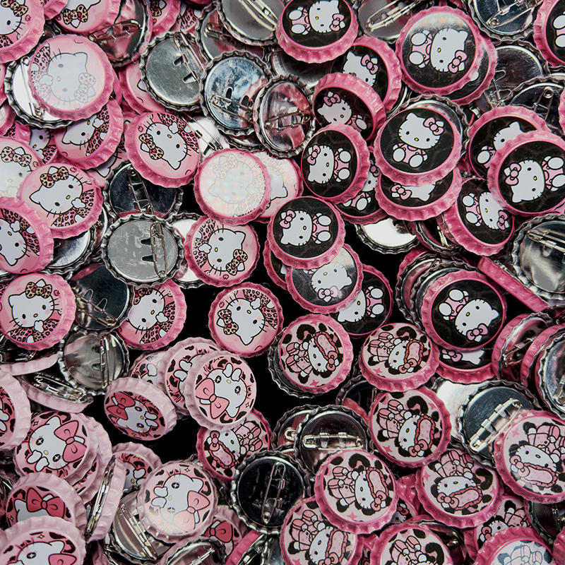 A Pack of 5PCS HK Bottle Cap with Pin on the Back